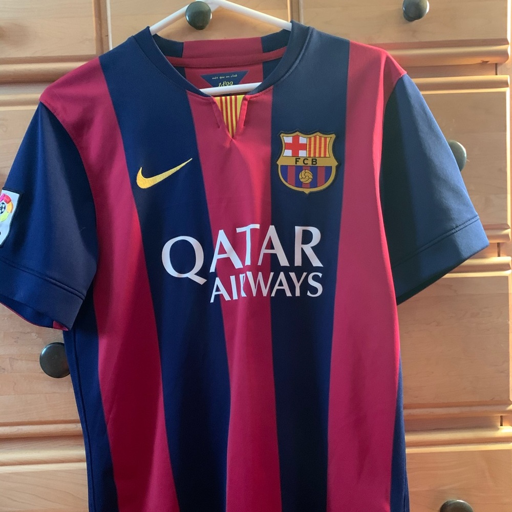 youth XL messi jersey fits like adult small